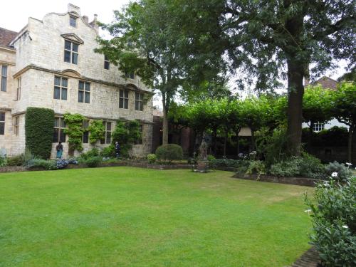 Treasurer's House
Photo Credit: Cider